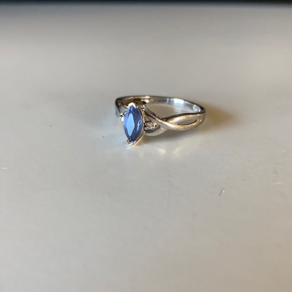 Blue diamond ring